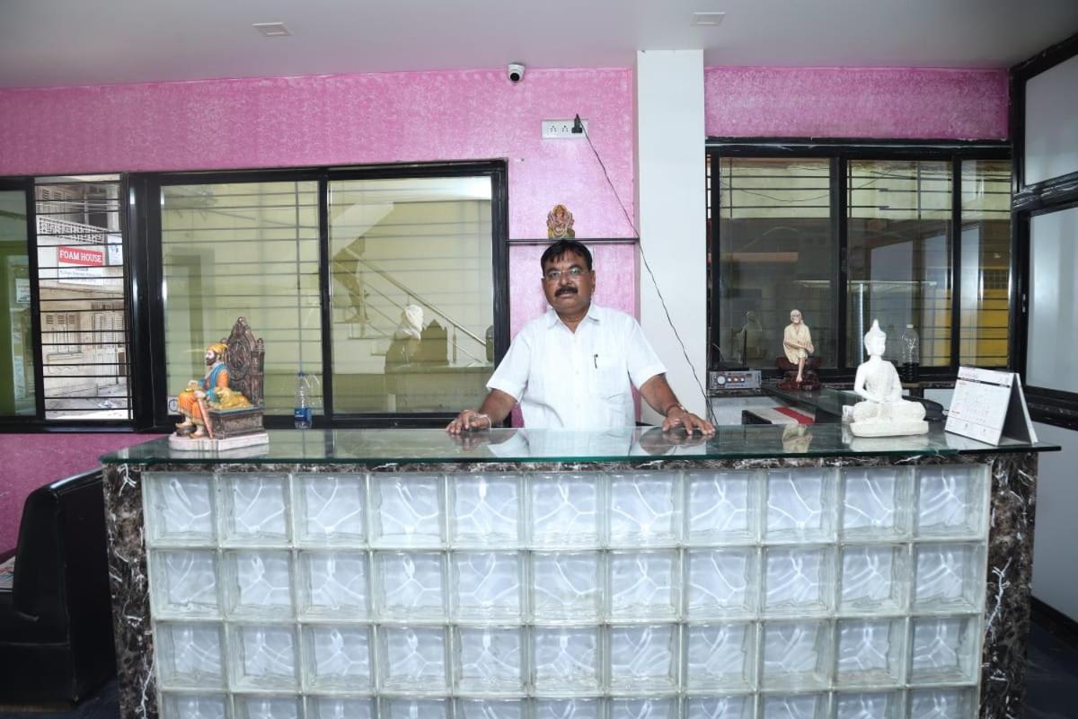 Hotel Kewal Inn Jalgaon ภายนอก รูปภาพ