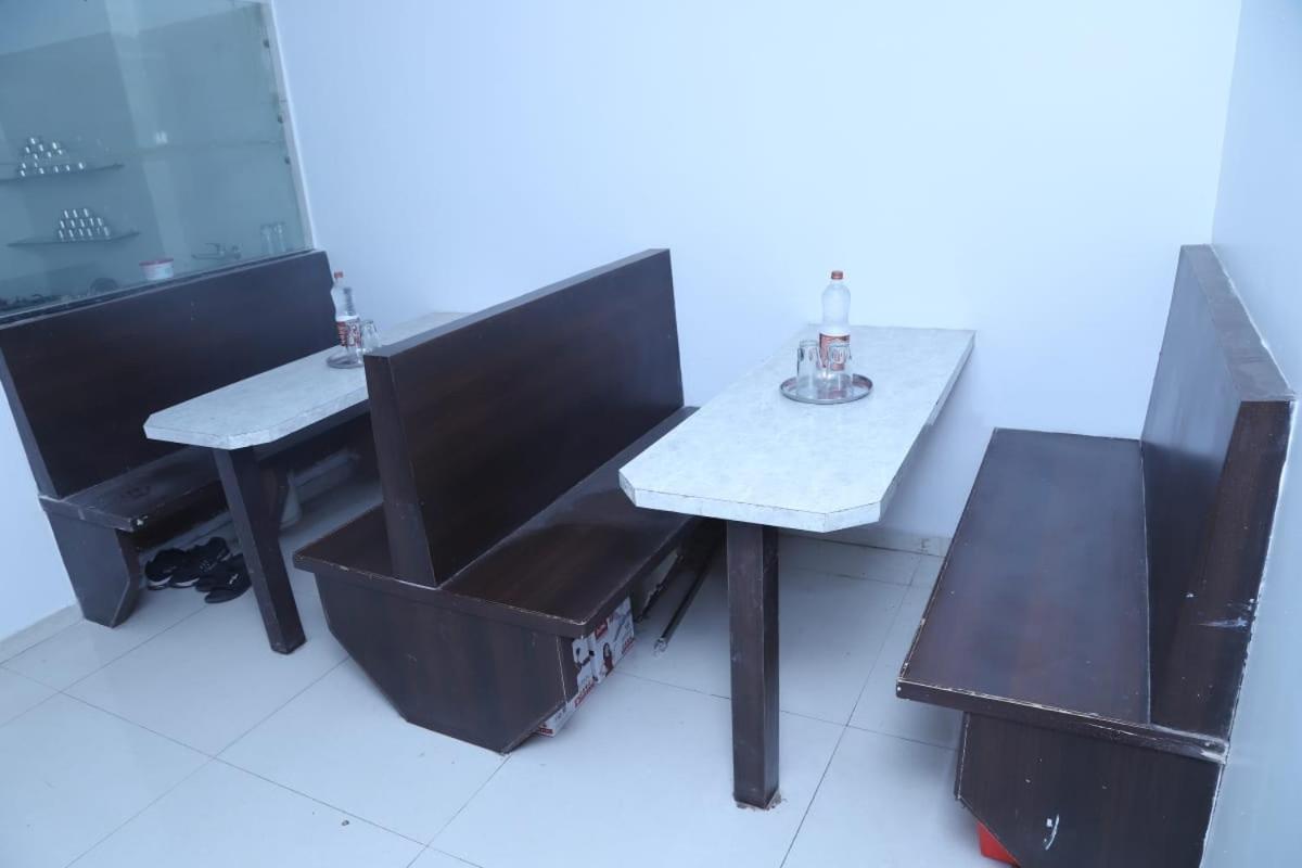 Hotel Kewal Inn Jalgaon ภายนอก รูปภาพ